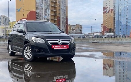 Volkswagen Tiguan I, 2010 год, 830 000 рублей, 3 фотография