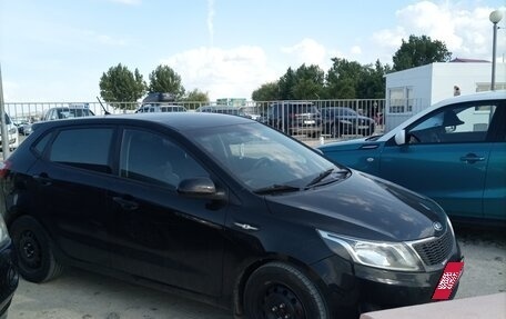 KIA Rio III рестайлинг, 2013 год, 542 000 рублей, 2 фотография