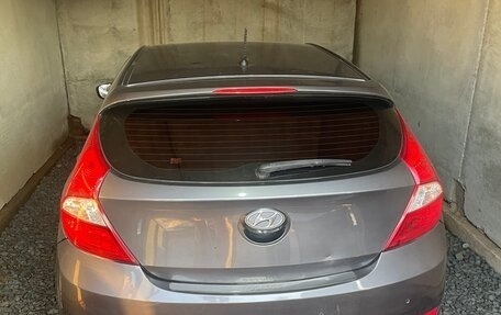 Hyundai Solaris II рестайлинг, 2014 год, 700 000 рублей, 2 фотография