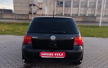 Volkswagen Golf IV, 2001 год, 380 000 рублей, 2 фотография