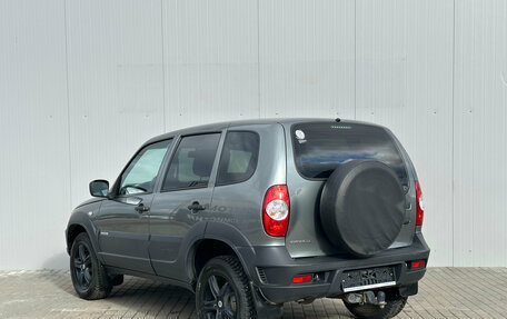 Chevrolet Niva I рестайлинг, 2018 год, 820 000 рублей, 6 фотография