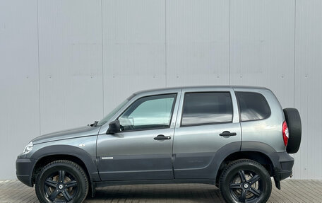 Chevrolet Niva I рестайлинг, 2018 год, 820 000 рублей, 5 фотография