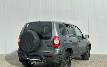 Chevrolet Niva I рестайлинг, 2018 год, 820 000 рублей, 8 фотография