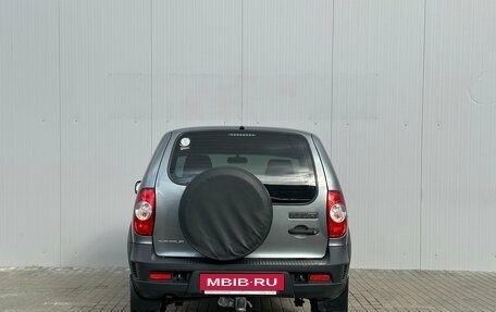 Chevrolet Niva I рестайлинг, 2018 год, 820 000 рублей, 7 фотография