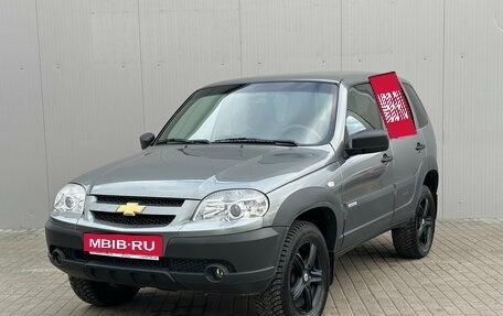 Chevrolet Niva I рестайлинг, 2018 год, 820 000 рублей, 4 фотография