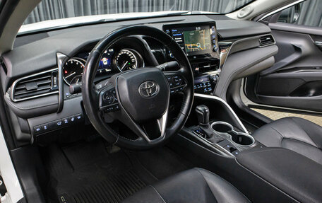 Toyota Camry, 2021 год, 3 049 000 рублей, 16 фотография