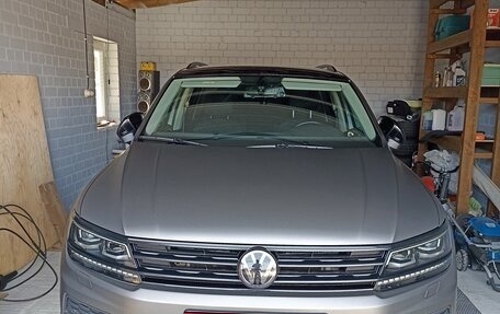 Volkswagen Tiguan II, 2017 год, 1 950 000 рублей, 6 фотография