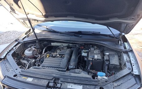 Volkswagen Tiguan II, 2017 год, 1 950 000 рублей, 25 фотография