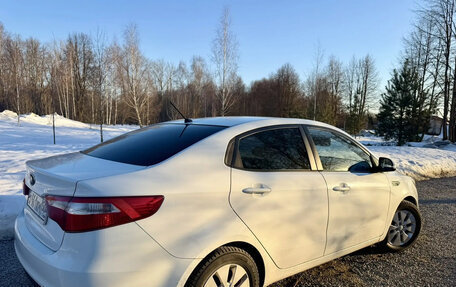 KIA Rio III рестайлинг, 2013 год, 830 000 рублей, 2 фотография