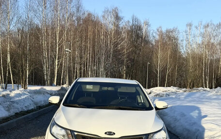 KIA Rio III рестайлинг, 2013 год, 830 000 рублей, 7 фотография