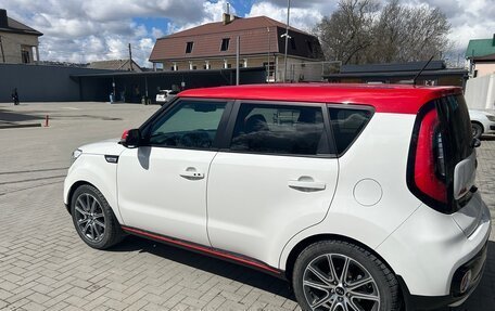 KIA Soul II рестайлинг, 2017 год, 1 690 000 рублей, 4 фотография
