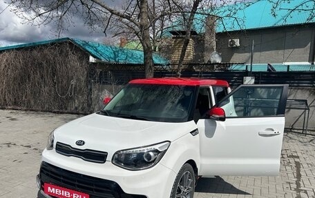 KIA Soul II рестайлинг, 2017 год, 1 690 000 рублей, 2 фотография