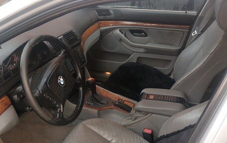 BMW 5 серия, 2001 год, 839 000 рублей, 9 фотография