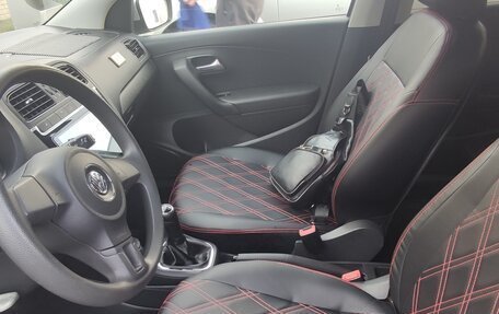 Volkswagen Polo VI (EU Market), 2011 год, 880 000 рублей, 10 фотография