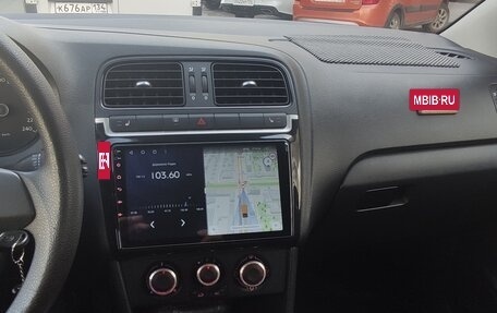 Volkswagen Polo VI (EU Market), 2011 год, 880 000 рублей, 11 фотография