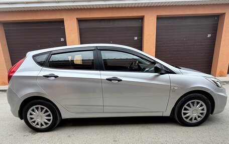 Hyundai Solaris II рестайлинг, 2012 год, 770 000 рублей, 4 фотография