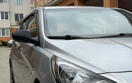 Hyundai Solaris II рестайлинг, 2012 год, 770 000 рублей, 13 фотография