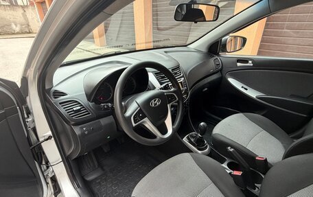 Hyundai Solaris II рестайлинг, 2012 год, 770 000 рублей, 19 фотография