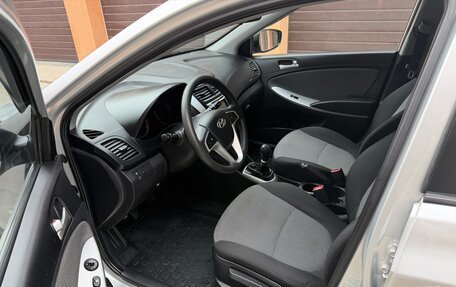 Hyundai Solaris II рестайлинг, 2012 год, 770 000 рублей, 17 фотография