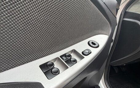 Hyundai Solaris II рестайлинг, 2012 год, 770 000 рублей, 20 фотография