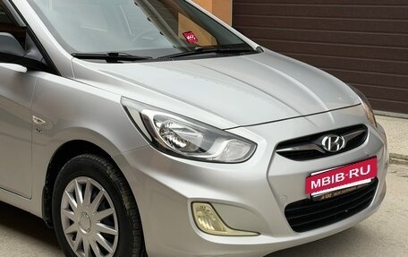 Hyundai Solaris II рестайлинг, 2012 год, 770 000 рублей, 11 фотография