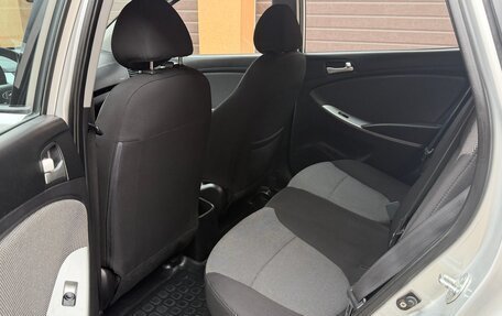 Hyundai Solaris II рестайлинг, 2012 год, 770 000 рублей, 23 фотография