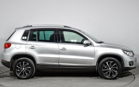 Volkswagen Tiguan I, 2012 год, 925 000 рублей, 4 фотография