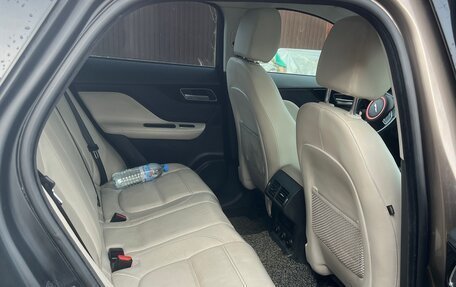 Jaguar F-Pace, 2017 год, 1 980 000 рублей, 10 фотография