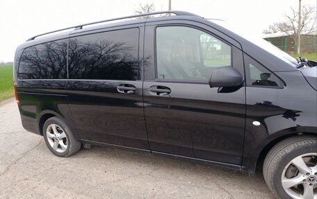 Mercedes-Benz Vito, 2019 год, 4 800 000 рублей, 3 фотография