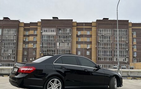 Mercedes-Benz E-Класс, 2013 год, 2 250 000 рублей, 3 фотография