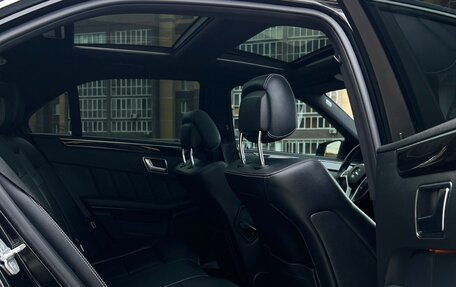 Mercedes-Benz E-Класс, 2013 год, 2 250 000 рублей, 15 фотография