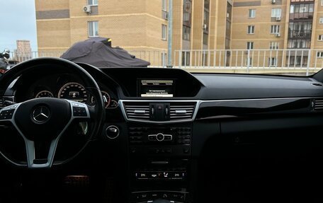 Mercedes-Benz E-Класс, 2013 год, 2 250 000 рублей, 20 фотография