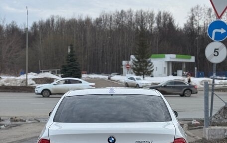 BMW 3 серия, 2009 год, 1 500 000 рублей, 16 фотография