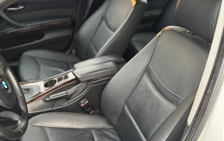 BMW 3 серия, 2009 год, 1 500 000 рублей, 28 фотография