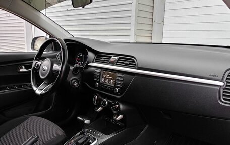 KIA Rio IV, 2017 год, 1 299 000 рублей, 10 фотография