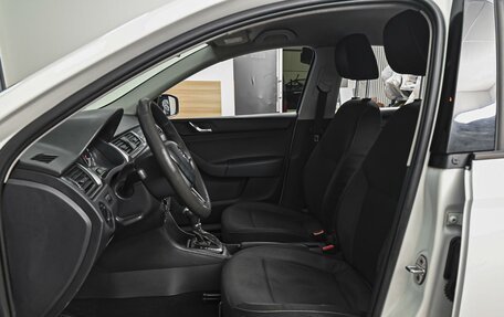 Skoda Rapid I, 2015 год, 928 000 рублей, 10 фотография