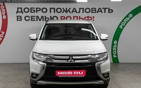 Mitsubishi Outlander III рестайлинг 3, 2016 год, 1 680 000 рублей, 2 фотография