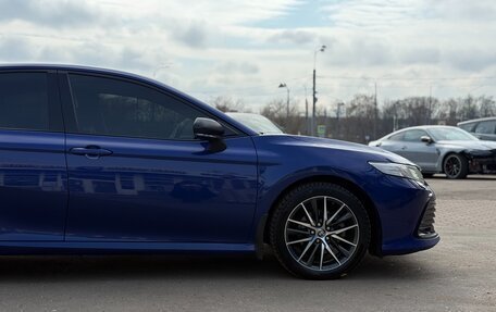 Toyota Camry, 2021 год, 2 990 000 рублей, 4 фотография