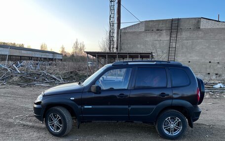 Chevrolet Niva I рестайлинг, 2011 год, 250 000 рублей, 3 фотография