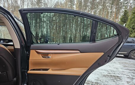 Lexus ES VII, 2016 год, 3 190 000 рублей, 15 фотография