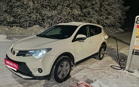 Toyota RAV4, 2013 год, 2 350 000 рублей, 9 фотография