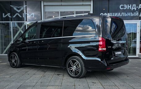 Mercedes-Benz V-Класс, 2014 год, 4 050 000 рублей, 2 фотография