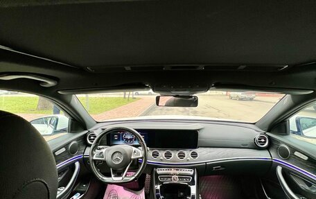 Mercedes-Benz E-Класс, 2017 год, 3 600 000 рублей, 10 фотография