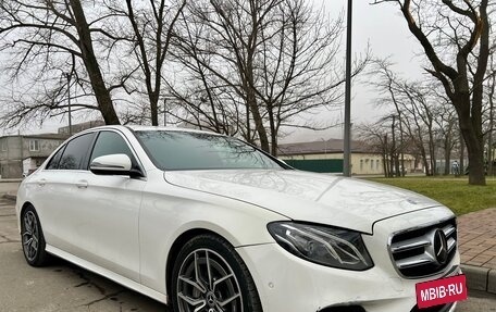 Mercedes-Benz E-Класс, 2017 год, 3 600 000 рублей, 5 фотография