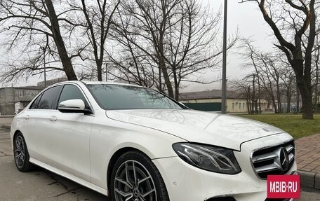 Mercedes-Benz E-Класс, 2017 год, 3 600 000 рублей, 14 фотография