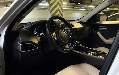 Jaguar F-Pace, 2018 год, 2 340 000 рублей, 4 фотография