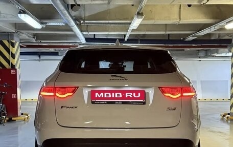 Jaguar F-Pace, 2018 год, 2 340 000 рублей, 8 фотография