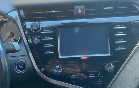 Toyota Camry, 2019 год, 1 999 000 рублей, 7 фотография