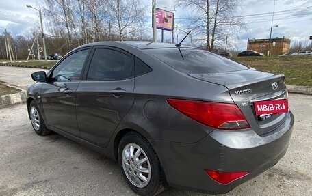Hyundai Solaris II рестайлинг, 2014 год, 980 000 рублей, 5 фотография
