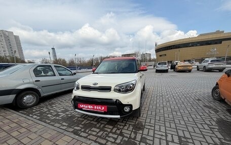 KIA Soul II рестайлинг, 2019 год, 1 850 000 рублей, 20 фотография